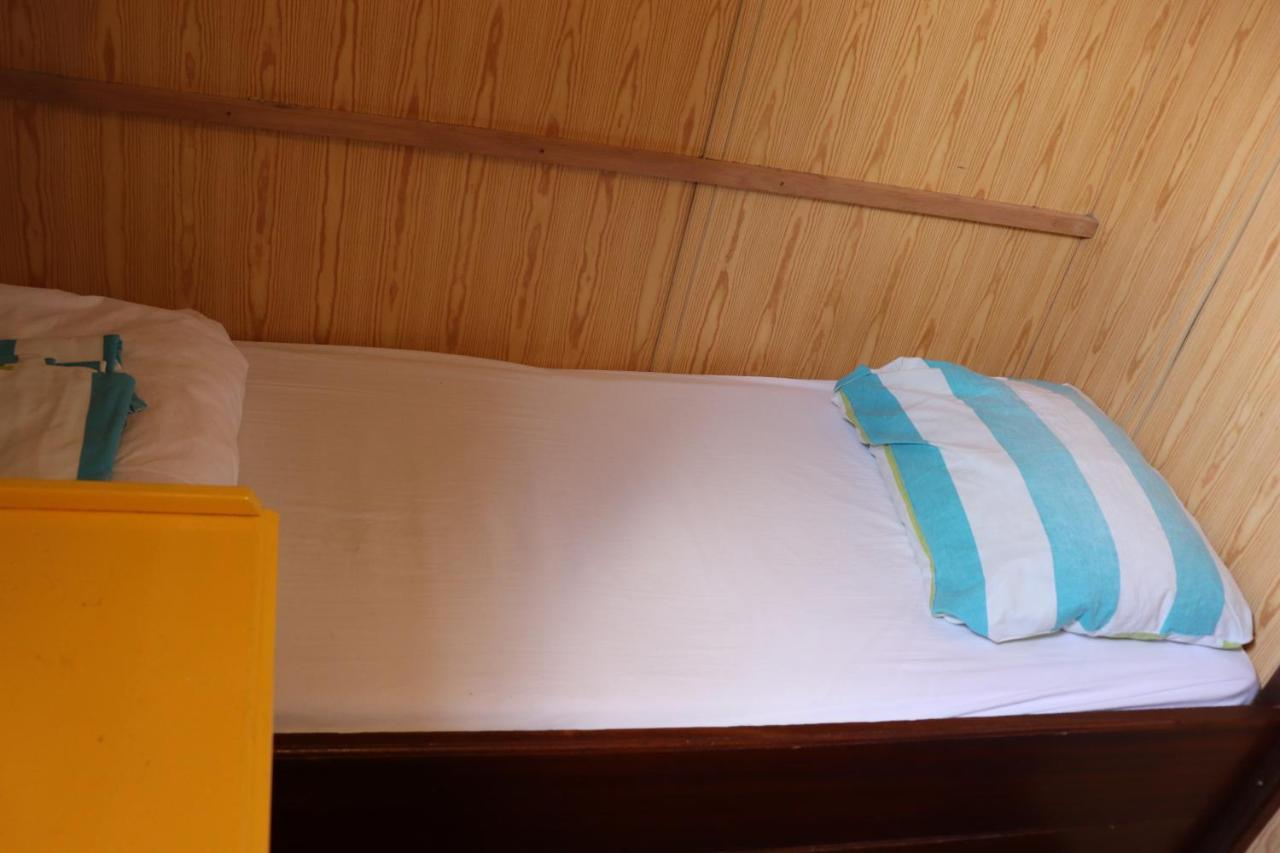 Intersail Hostel - Avontuur Ámsterdam Habitación foto