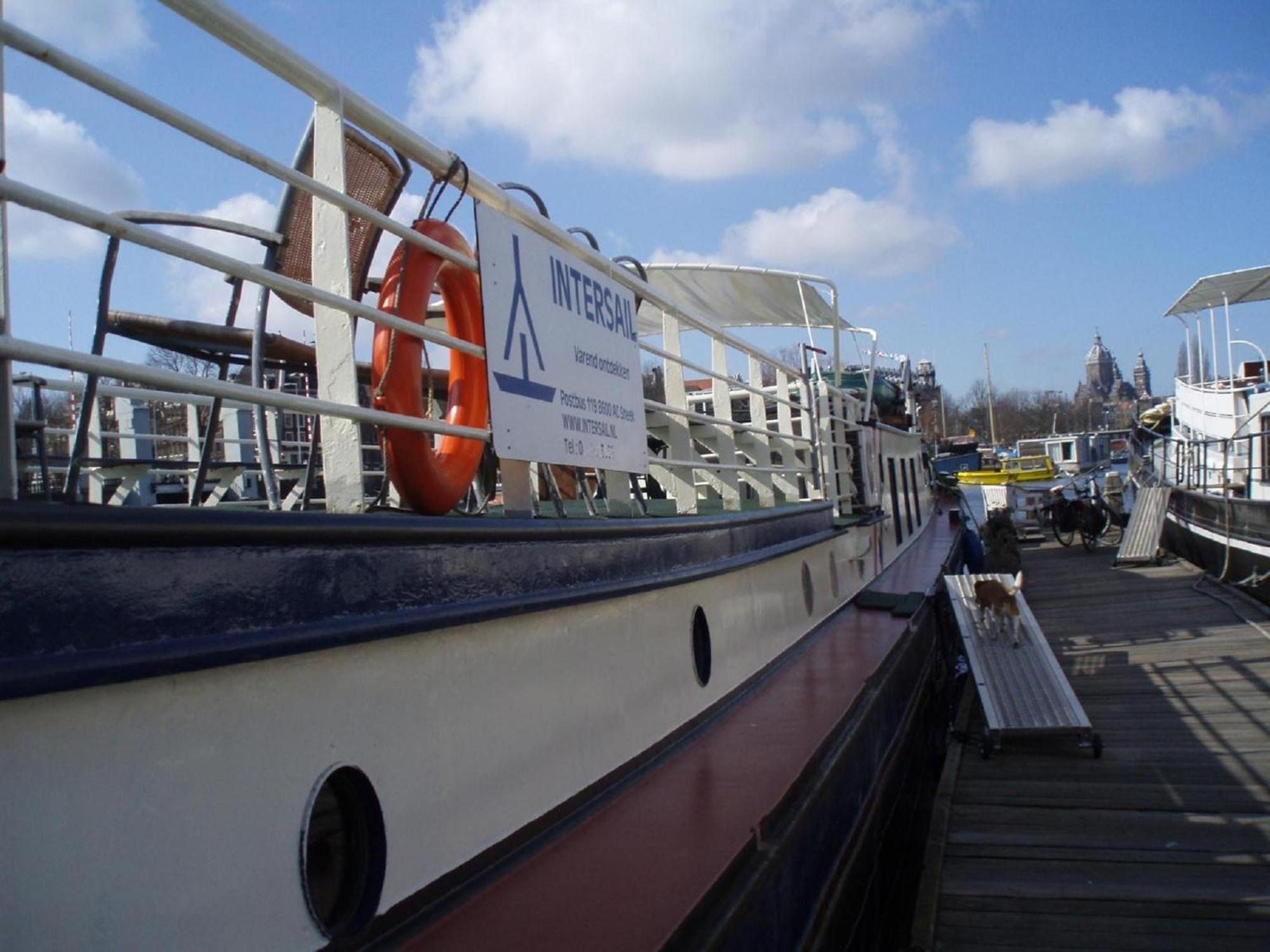 Intersail Hostel - Avontuur Ámsterdam Exterior foto